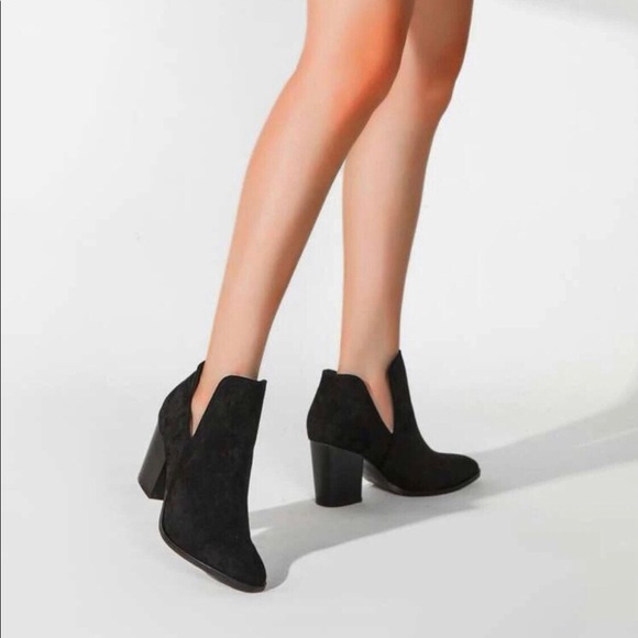 Shein suede v-cut ankle boots, black size 39/8 US - Picture 2 of 7